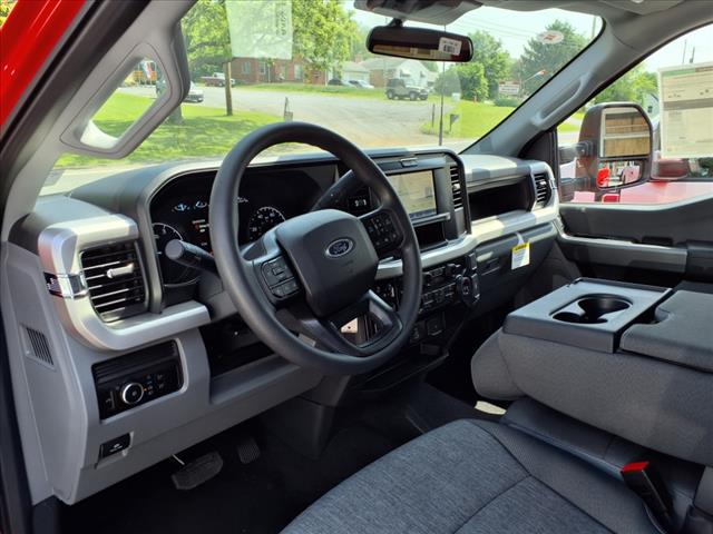 2025 Ford F-350 Super Duty XL - Photo 9