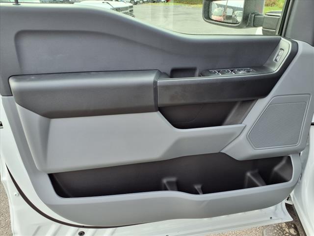 2025 Ford F-350 Super Duty XL - Photo 9