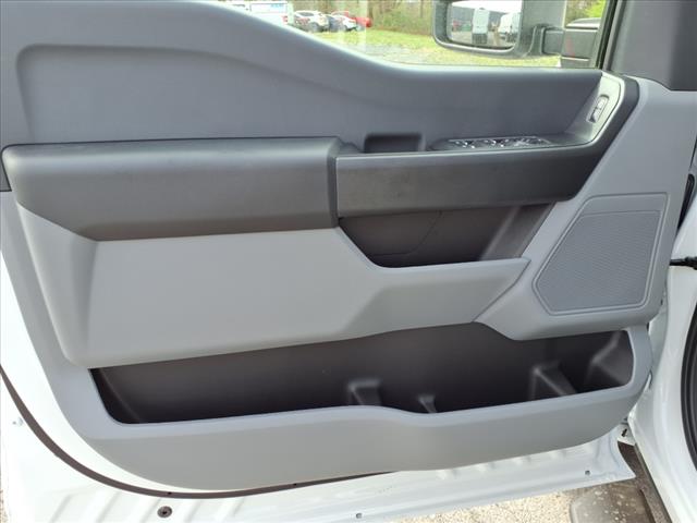 2025 Ford F-350 Super Duty XL - Photo 9