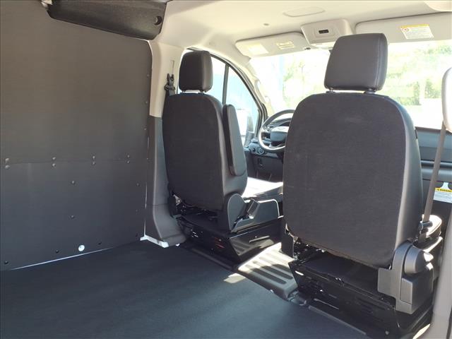 2025 Ford Transit 250 - Photo 9