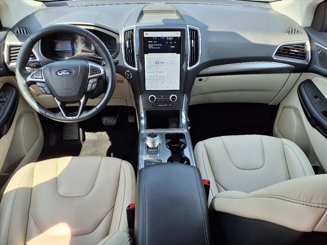 2022 Ford Edge Titanium - Photo 9