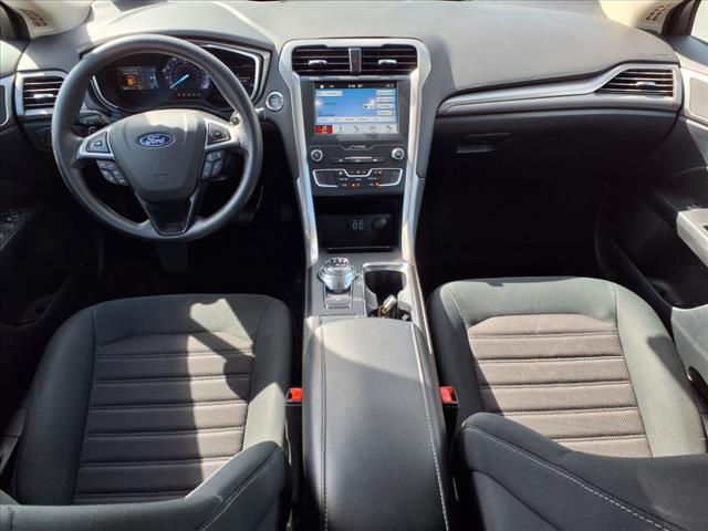 2019 Ford Fusion SE - Photo 9