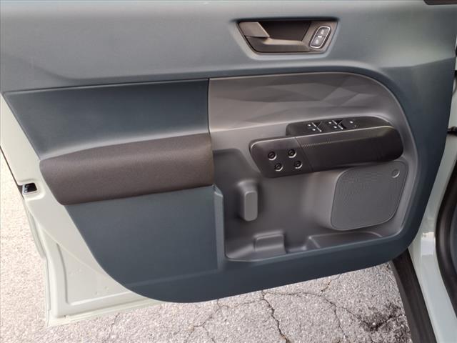 2024 Ford Maverick XL - Photo 9