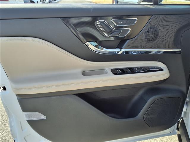 2025 Lincoln Corsair Premiere - Photo 9