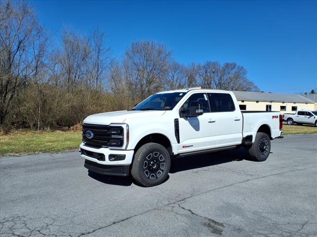 2025 Ford F-350 Super Duty Platinum