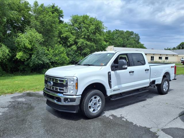 2025 Ford F-350 Super Duty XLT