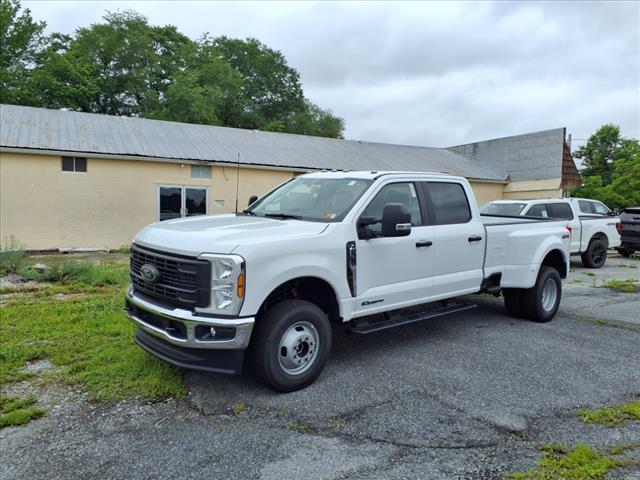 2025 Ford F-350 Super Duty XL