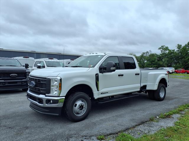 2025 Ford F-350 Super Duty XL