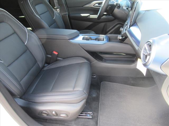 2025 Chevrolet Equinox EV LT2