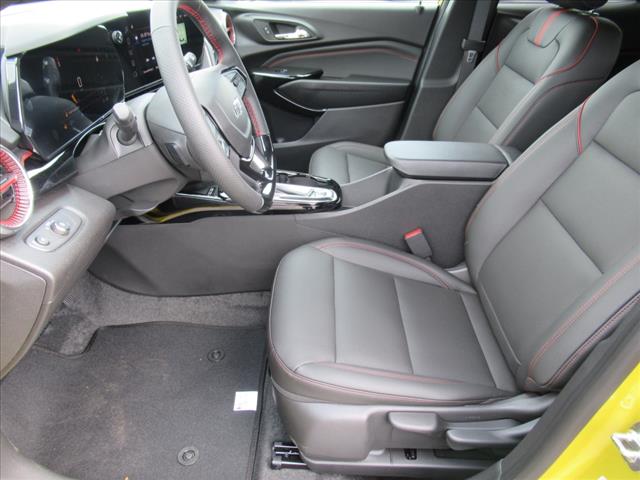 2025 Chevrolet Trax RS