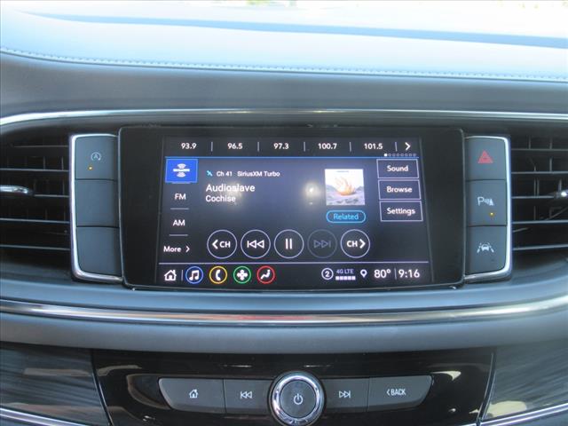 2022 Buick Enclave Essence