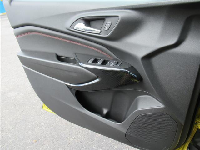 2025 Chevrolet Trax RS