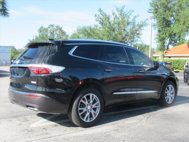 2022 Buick Enclave Essence