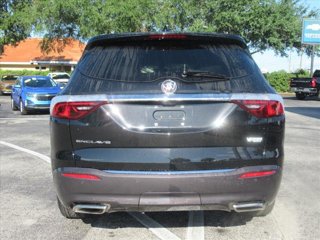 2022 Buick Enclave Essence