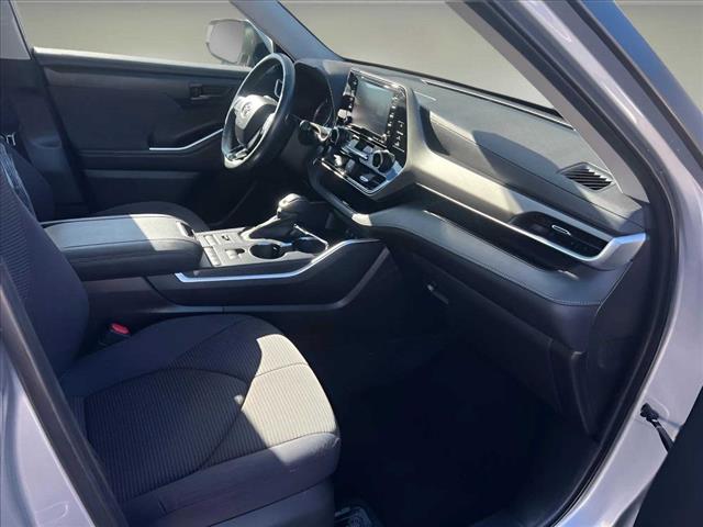 2020 Toyota Highlander LE