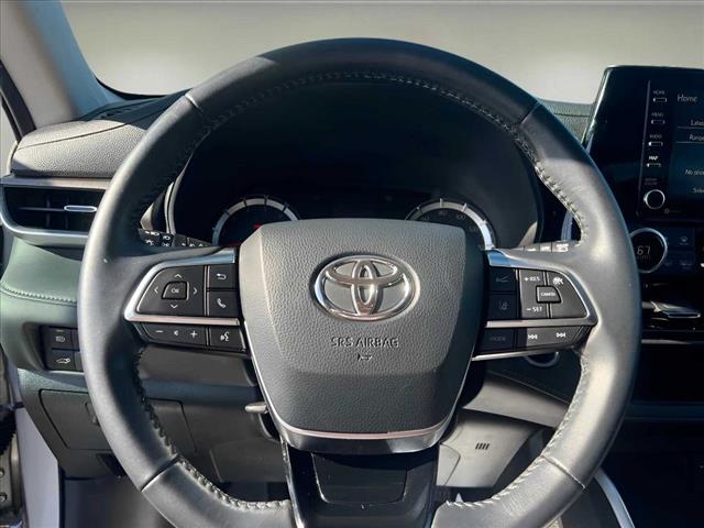 2020 Toyota Highlander LE