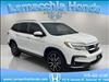 2022 Honda Pilot Touring w/Rear Captain's Chairs