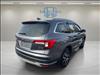 2022 Honda Pilot Touring w/Rear Captain's Chairs