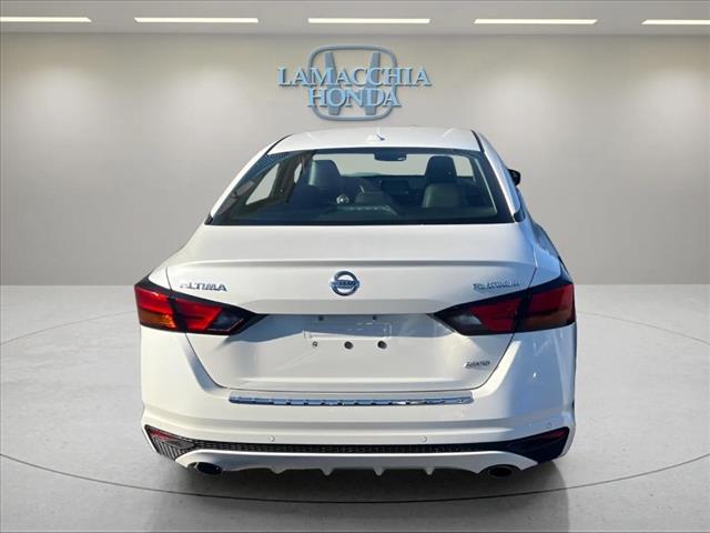 2021 Nissan Altima 2.5 Platinum