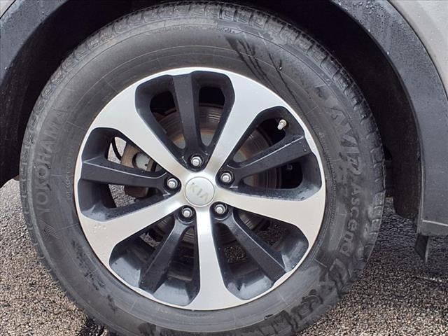 2017 Kia Sorento EX - Photo 12