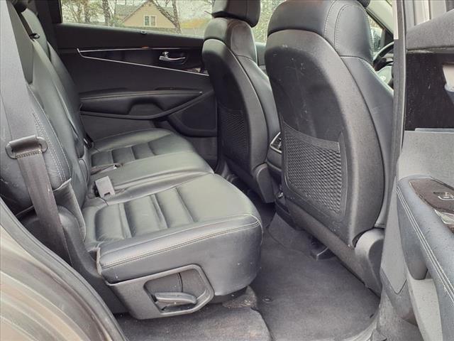 2017 Kia Sorento EX - Photo 16