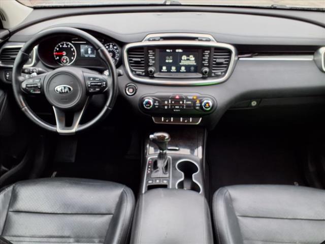 2017 Kia Sorento EX - Photo 19