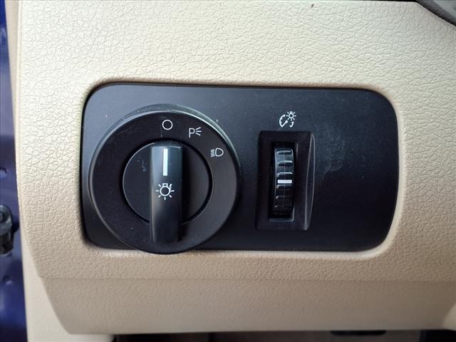 2007 Ford Mustang V6 Deluxe - Photo 28