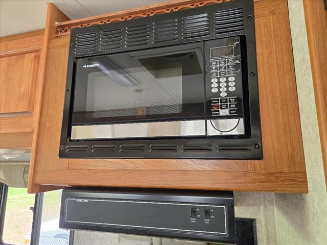 2006 Holiday Rambler RoadMaster 