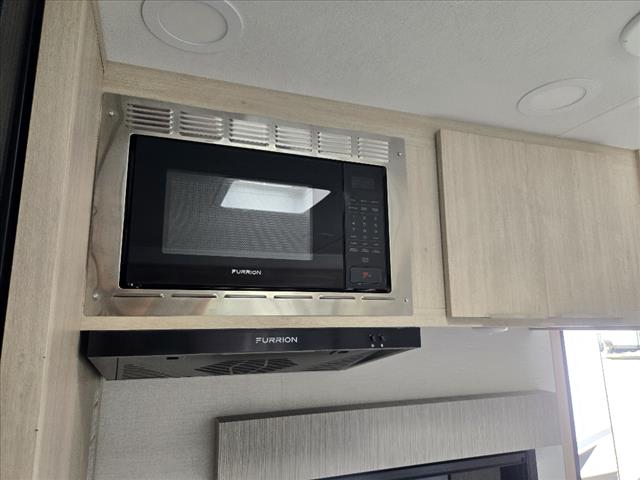 2025 Forest River TRACER TRT275BH 