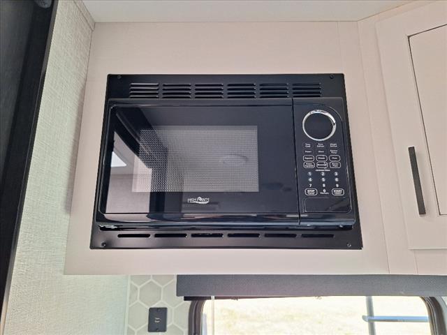 2024 Jayco JAYFLIGT184BS 