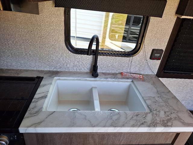 2022 Jayco JYFLSLX 