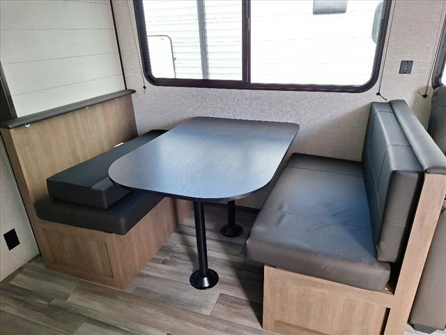 2024 Jayco JAYFLIGHT SLX 261 BHS 