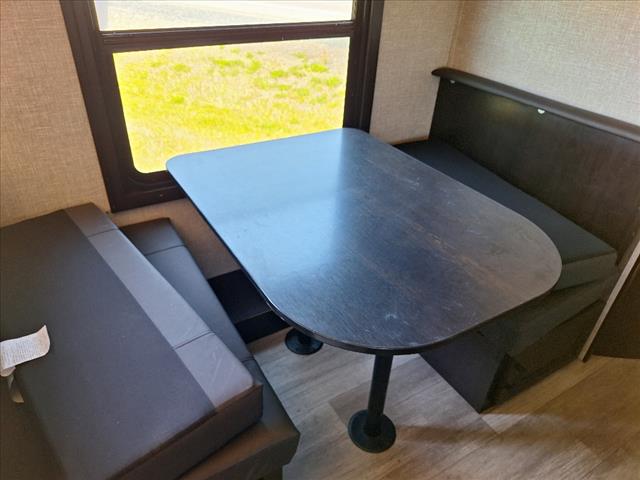 2022 Jayco JYFLSLX 