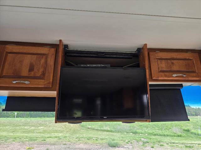 2006 Holiday Rambler RoadMaster 