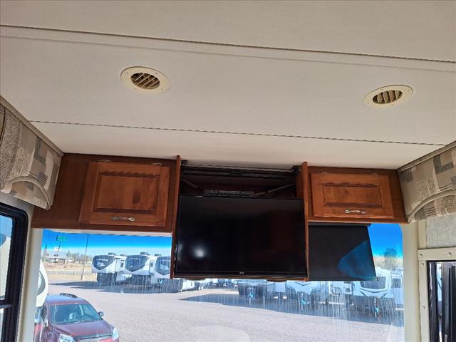 2022 Jayco M-32 BHDS 