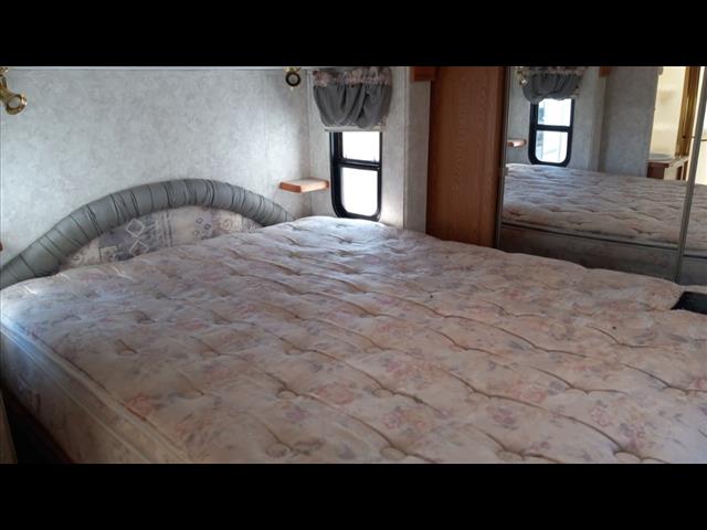 2003 Keystone MONTANA 