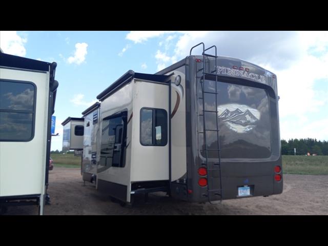2014 Jayco PINNACLE 
