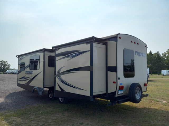 2016 Keystone PREMIER 