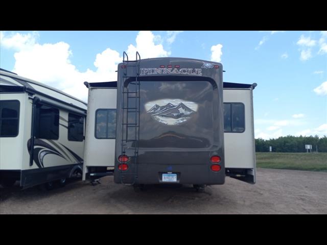 2014 Jayco PINNACLE 