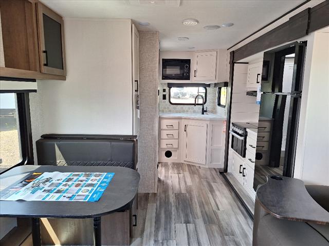 2024 Jayco JAYFLIGT184BS 