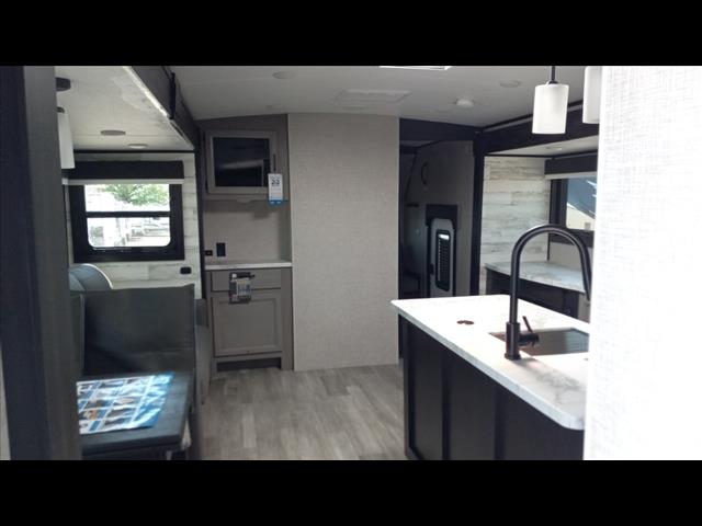 New 2023 WHITE HAWK 32QBH Unspecified for sale by Link Ford & RV - Minong, LLC in Minong, WI