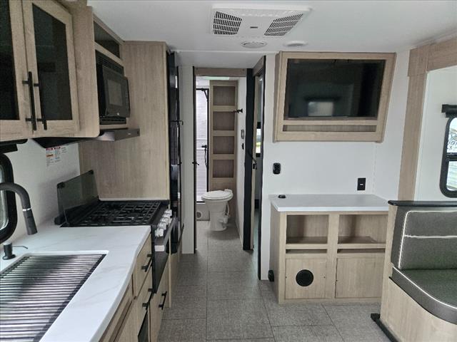 2025 Grand Design 22BHE 
