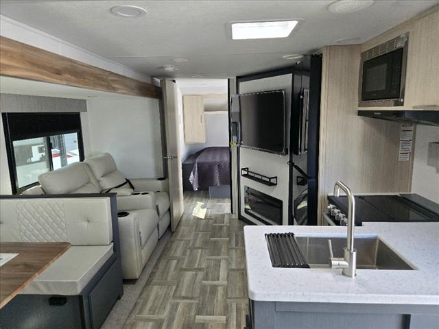 2025 Forest River TRACER TRT275BH 