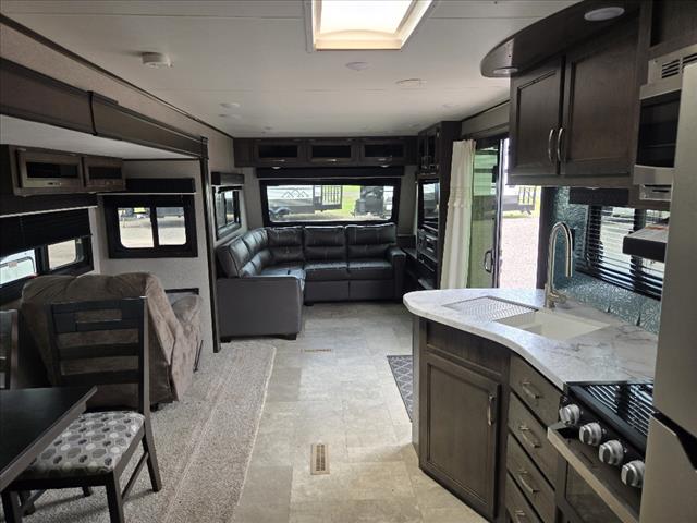 2021 Jayco M-38 FDDS 