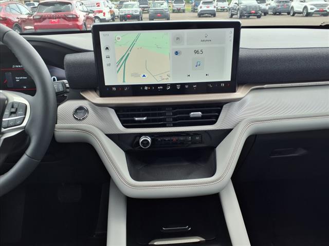 2025 Ford Explorer Active - Photo 10
