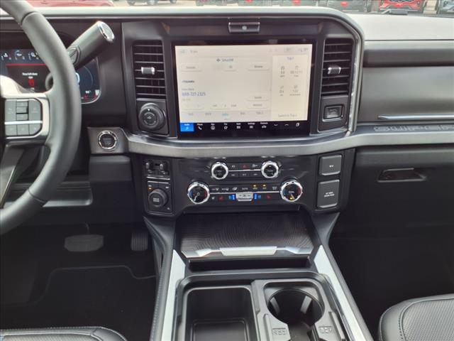 2025 Ford F-350 Super Duty Platinum - Photo 10