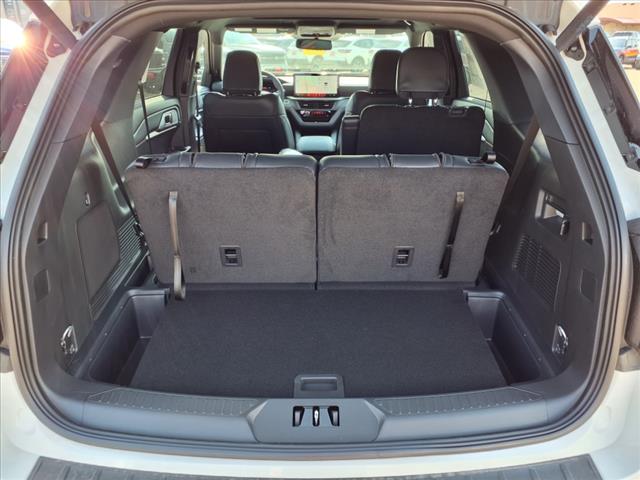 2025 Ford Explorer ST-Line - Photo 11