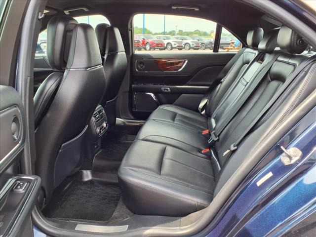 2017 Lincoln Continental Reserve - Photo 11