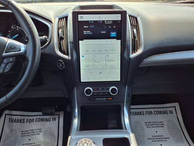 2021 Ford Edge Titanium - Photo 12