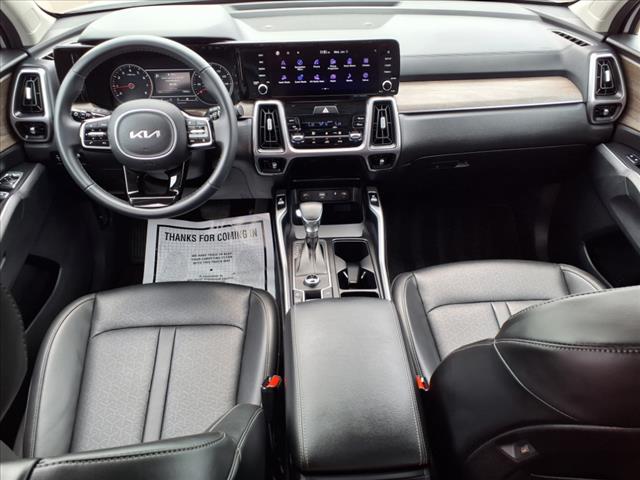 2023 Kia Sorento X-Line EX - Photo 12